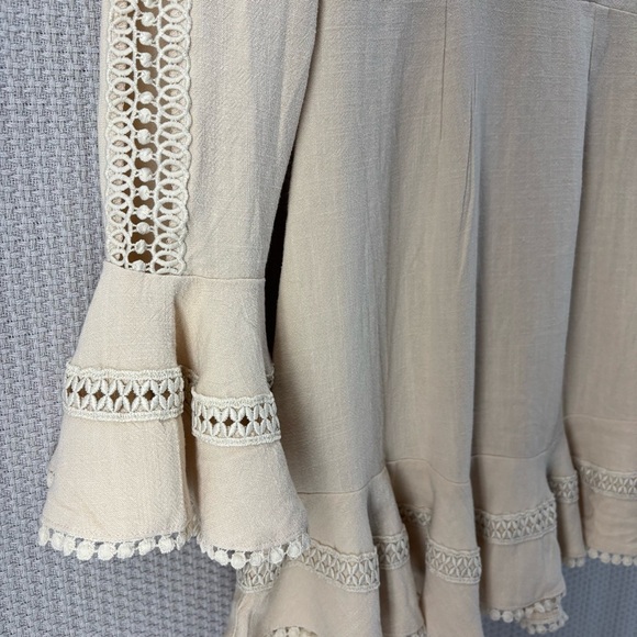 Selfie Leslie Flare Cuff Beige Mini Dress Women Med- 100% Linen Hello Molly - Picture 3 of 11